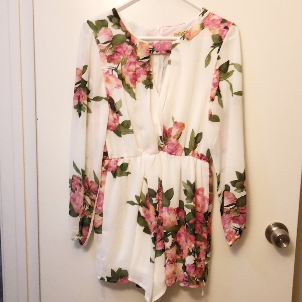 White/pink romper, sz S, never worn